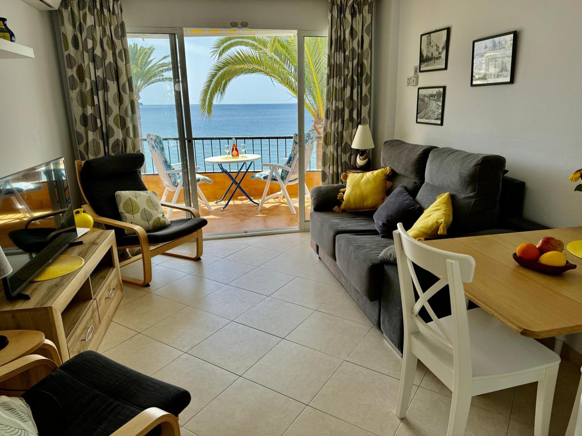 Acapulco Playa 34 Menyber Apartment Нерха Екстериор снимка